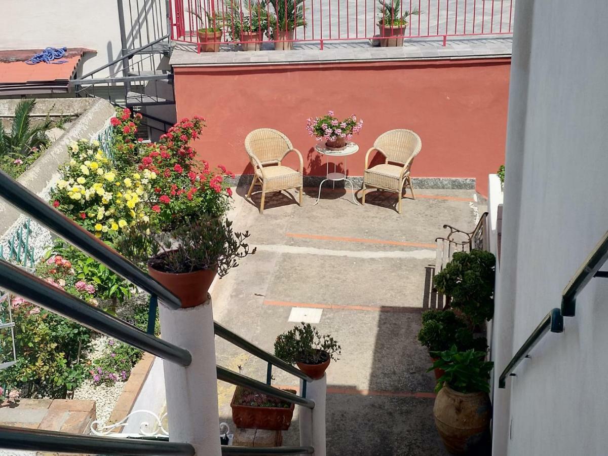 Вилла La Marocella Капри Экстерьер фото